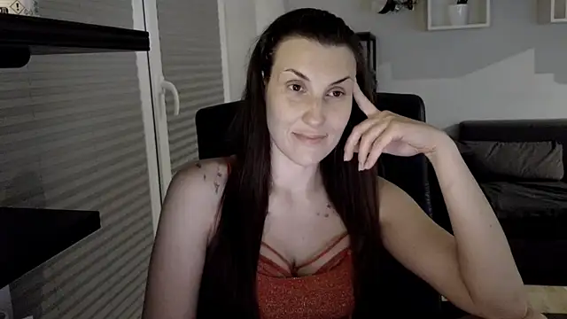 DonnaAmore online show from 05/17/26, 08:16