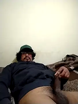 Snapshot of Satantin chatting on 11/04/25, 03:49 Satantin online show from 11/04/25, 03:49