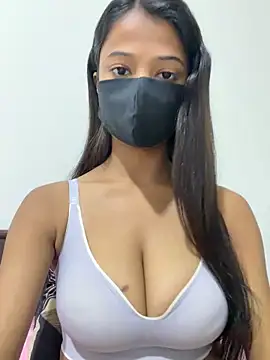 Snapshot of Sonia_soni332 chatting on 11/14/25, 03:11 Sonia soni332 online show from 11/14/25, 03:11