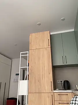 ElizabetBlack online show from 10/27/25, 06:28