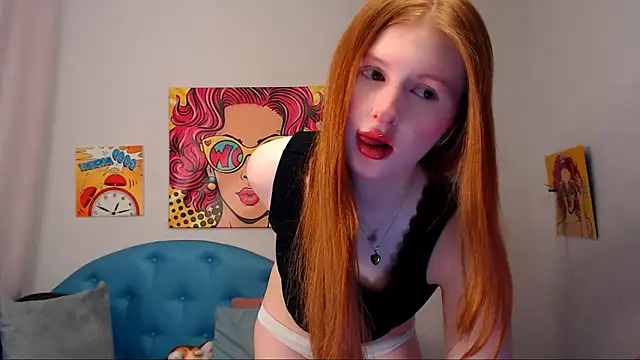 Snapshot of LuxXAngel chatting on 02/19/26, 12:06 LuxXAngel online show from 02/19/26, 12:06