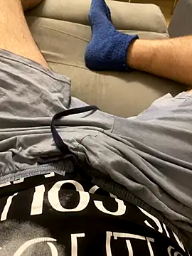 Snapshot of Holly-97 chatting on 09/28/25, 06:02 Holly-97 online show from 09/28/25, 06:02