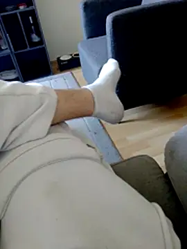 Snapshot of Holly-97 chatting on 04/05/26, 04:26 Holly-97 online show from 04/05/26, 04:26