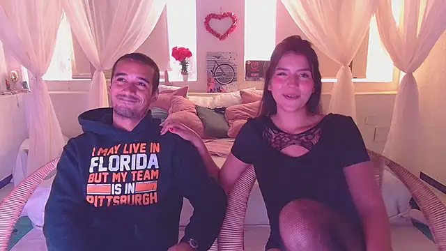 Laila asher online show from 12/21/25, 04:25