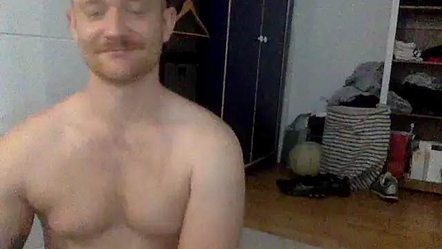 Snapshot of T_R_1992 chatting on 05/21/26, 07:37 T R 1992 online show from 05/21/26, 07:37