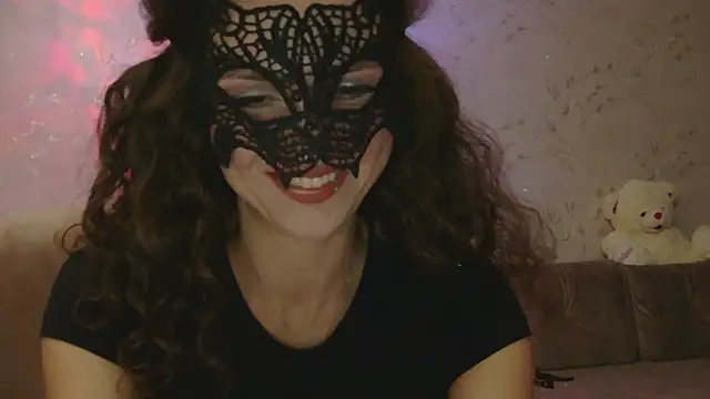 Amber Carrol online show from 10/31/25, 03:02