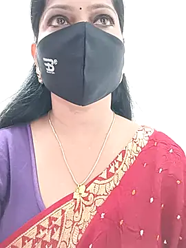 shivani27 online show from 09/26/25, 07:34