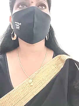 shivani27 online show from 10/02/25, 02:57