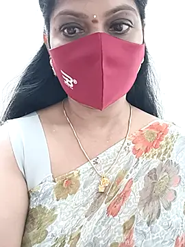 shivani27 online show from 10/04/25, 08:40