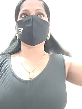 shivani27 online show from 10/07/25, 02:14