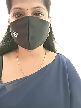 shivani27 online show from 10/12/25, 08:02