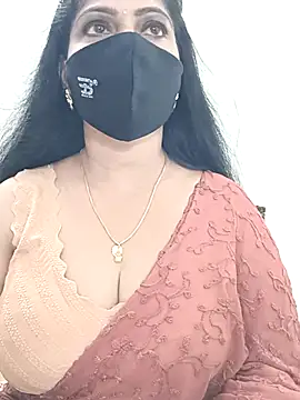 Snapshot of shivani27 chatting on 05/02/26, 04:45 shivani27 online show from 05/02/26, 04:45