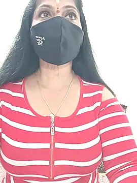 Snapshot of shivani27 chatting on 05/26/26, 06:59 shivani27 online show from 05/26/26, 06:59