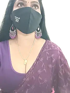 Snapshot of shivani27 chatting on 06/01/26, 05:03 shivani27 online show from 06/01/26, 05:03