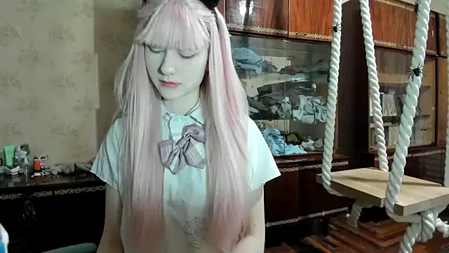 Snapshot of kioshi_kiss chatting on 10/31/25, 03:13 kioshi kiss online show from 10/31/25, 03:13