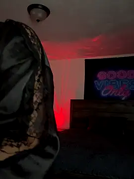 Snapshot of MamaSpicy chatting on 09/15/25, 07:08 MamaSpicy online show from 09/15/25, 07:08