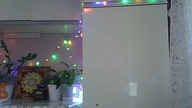 Krystal 82 online show from 10/09/25, 05:05