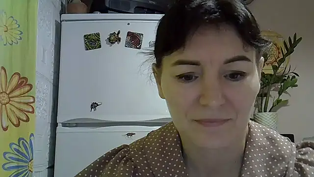 Krystal 82 online show from 11/09/25, 02:26