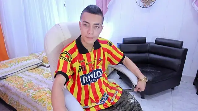 Dereck Boy8 online show from 10/21/25, 08:20