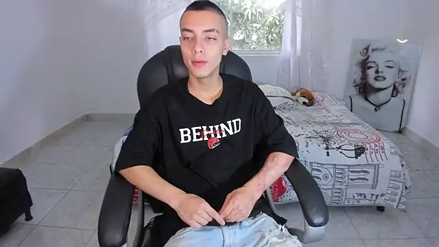 Dereck Boy8 online show from 12/05/25, 07:43