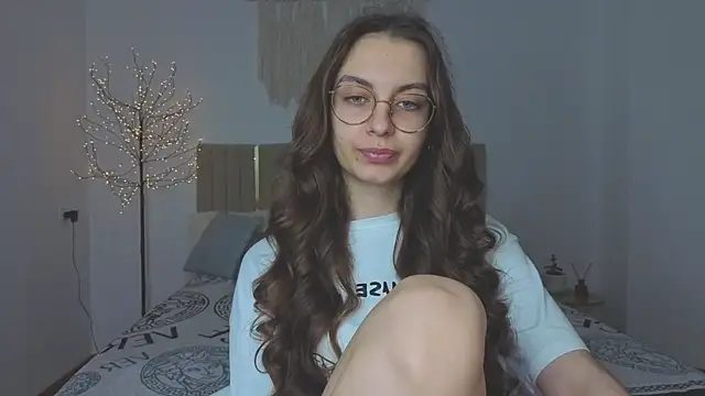 Real cutie1 online show from 12/05/25, 01:42