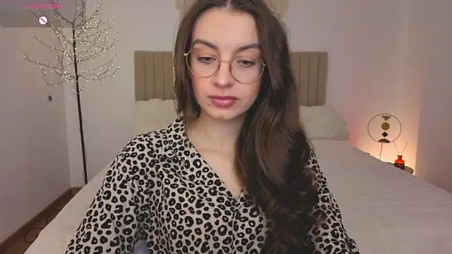 Real cutie1 online show from 04/30/26, 01:06