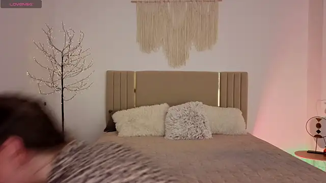 Real cutie1 online show from 05/20/26, 12:33