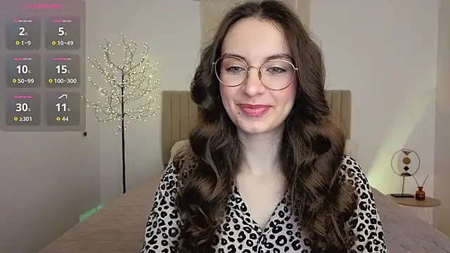 Real cutie1 online show from 06/04/26, 12:44