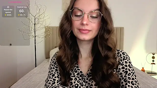 Real cutie1 online show from 06/13/26, 12:47