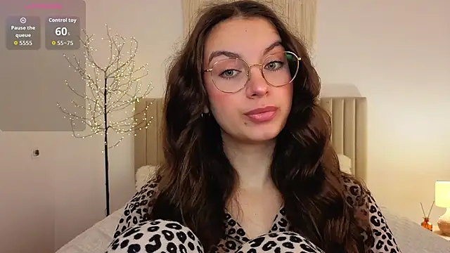 Real cutie1 online show from 06/22/26, 12:46
