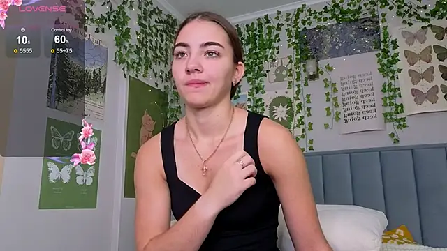 Ashley Pierce online show from 12/01/25, 04:06