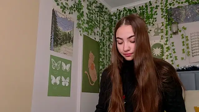 Ashley Pierce online show from 12/16/25, 04:17