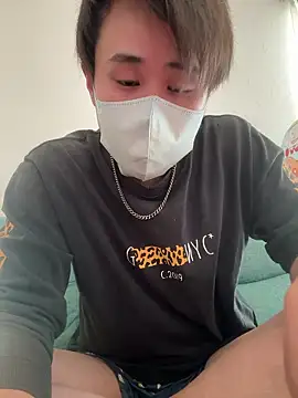 Snapshot of TinTin3432 chatting on 09/21/25, 03:52 TinTin3432 online show from 09/21/25, 03:52