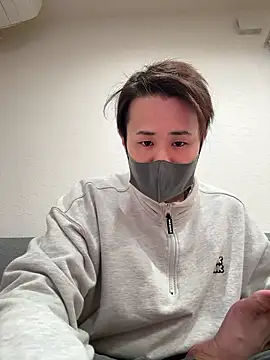 Snapshot of TinTin3432 chatting on 11/02/25, 10:28 TinTin3432 online show from 11/02/25, 10:28