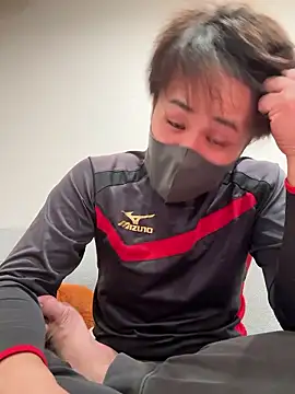 Snapshot of TinTin3432 chatting on 11/04/25, 02:27 TinTin3432 online show from 11/04/25, 02:27