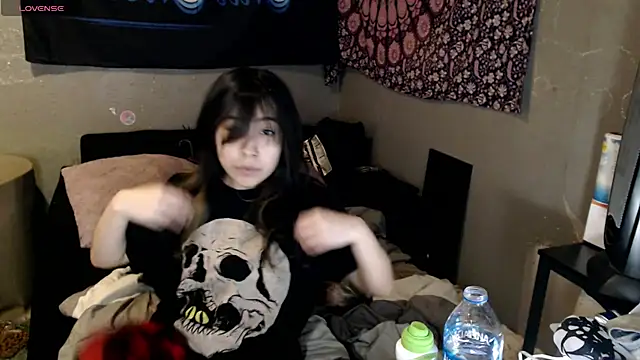 London Ray online show from 10/31/25, 07:20