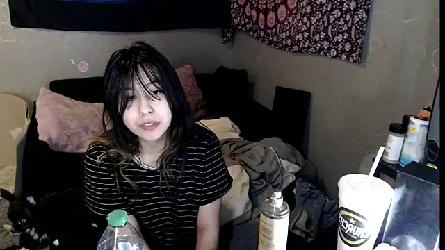 London Ray online show from 11/09/25, 08:23