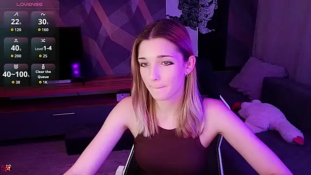 Sandy Belle online show from 09/20/25, 06:31