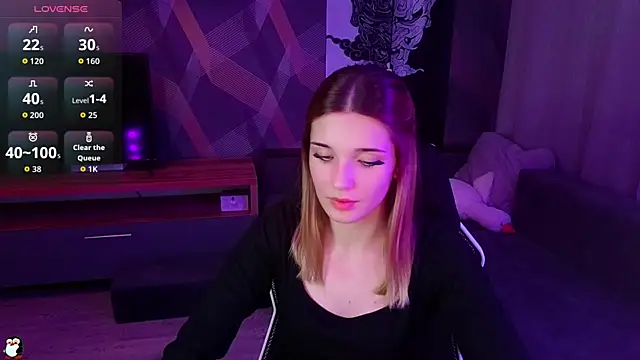 Sandy Belle online show from 09/24/25, 08:01