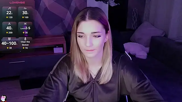 Sandy Belle online show from 11/13/25, 07:46