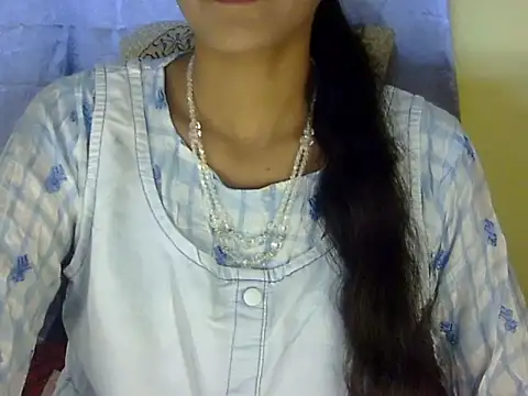 zara Khan0 online show from 09/09/25, 01:43