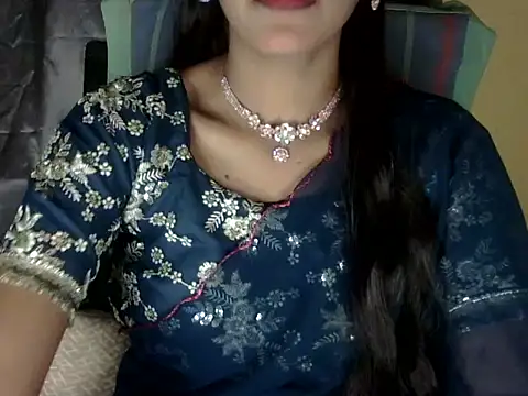 zara Khan0 online show from 10/19/25, 04:29