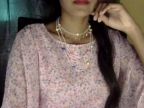 zara Khan0 online show from 11/23/25, 04:34