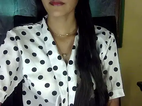 zara Khan0 online show from 12/14/25, 04:51