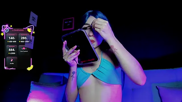 madiixwatson online show from 11/13/25, 10:47