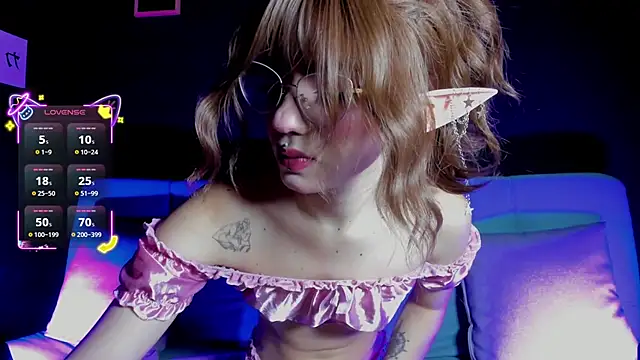 madiixwatson online show from 11/29/25, 12:08