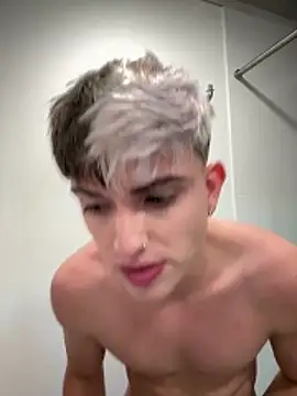 Snapshot of Justin_trevor1 chatting on 05/09/26, 01:11 Justin trevor1 online show from 05/09/26, 01:11