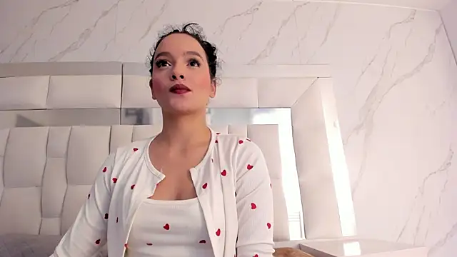 Snapshot of Maia_Park chatting on 01/09/26, 12:08 Maia Park online show from 01/09/26, 12:08