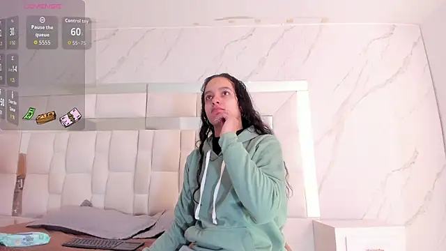 Snapshot of Maia_Park chatting on 02/28/26, 12:28 Maia Park online show from 02/28/26, 12:28