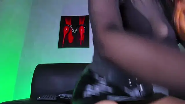 isabellestone online show from 09/22/25, 08:44